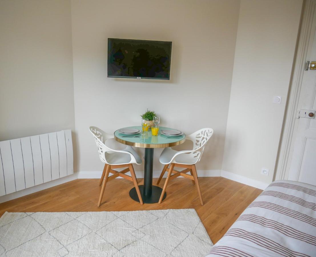 Studio rénové avec terrasse et vue unique ! Caen Extérieur photo
